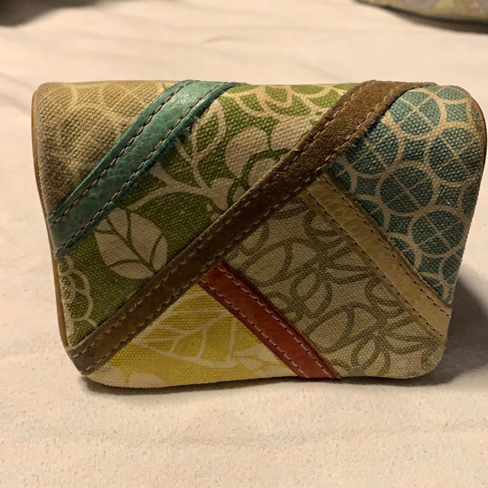 Fossil wallet